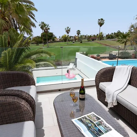 ヴィラ Karat Caleta Golf Views アデヘ