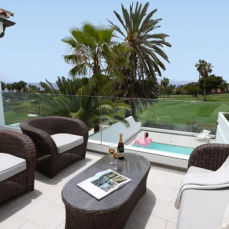 Karat Caleta Golf Views * アデヘ
